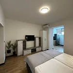 Crolivia Apartmans In City Center